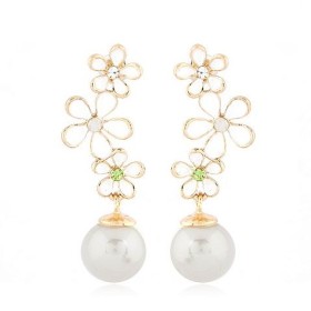 Clustered Flowers Pearl Drop Earrings